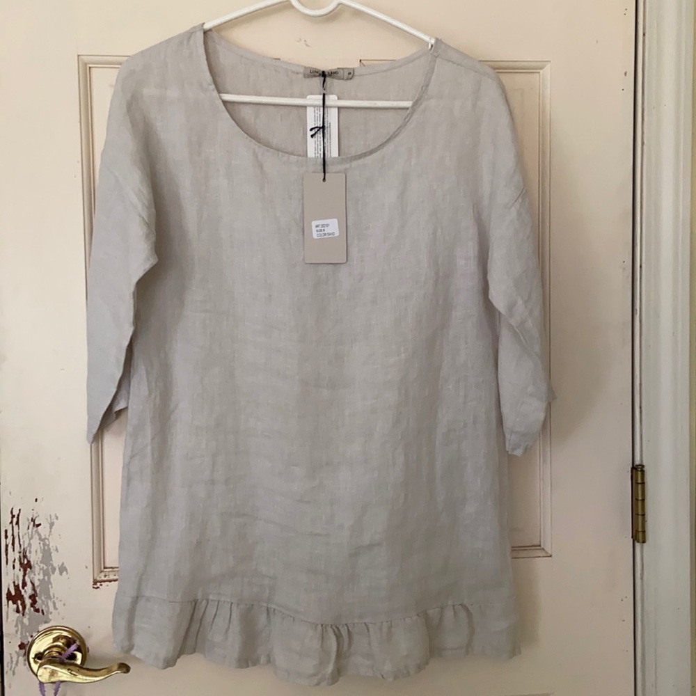 NWT Linen short tunic with 3/4 sleeves and ruffled hem.